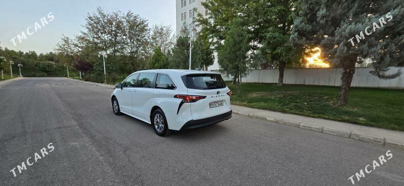 Toyota Sienna 2022 - 455 000 TMT - Ашхабад - img 6