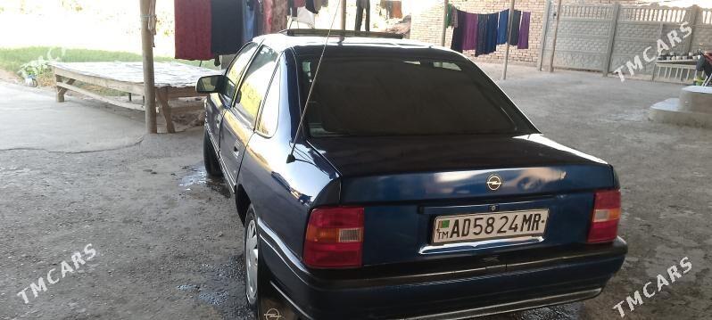 Opel Vectra 1992 - 25 000 TMT - Мары - img 4