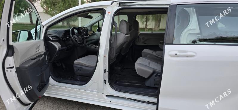 Toyota Sienna 2022 - 455 000 TMT - Ашхабад - img 8