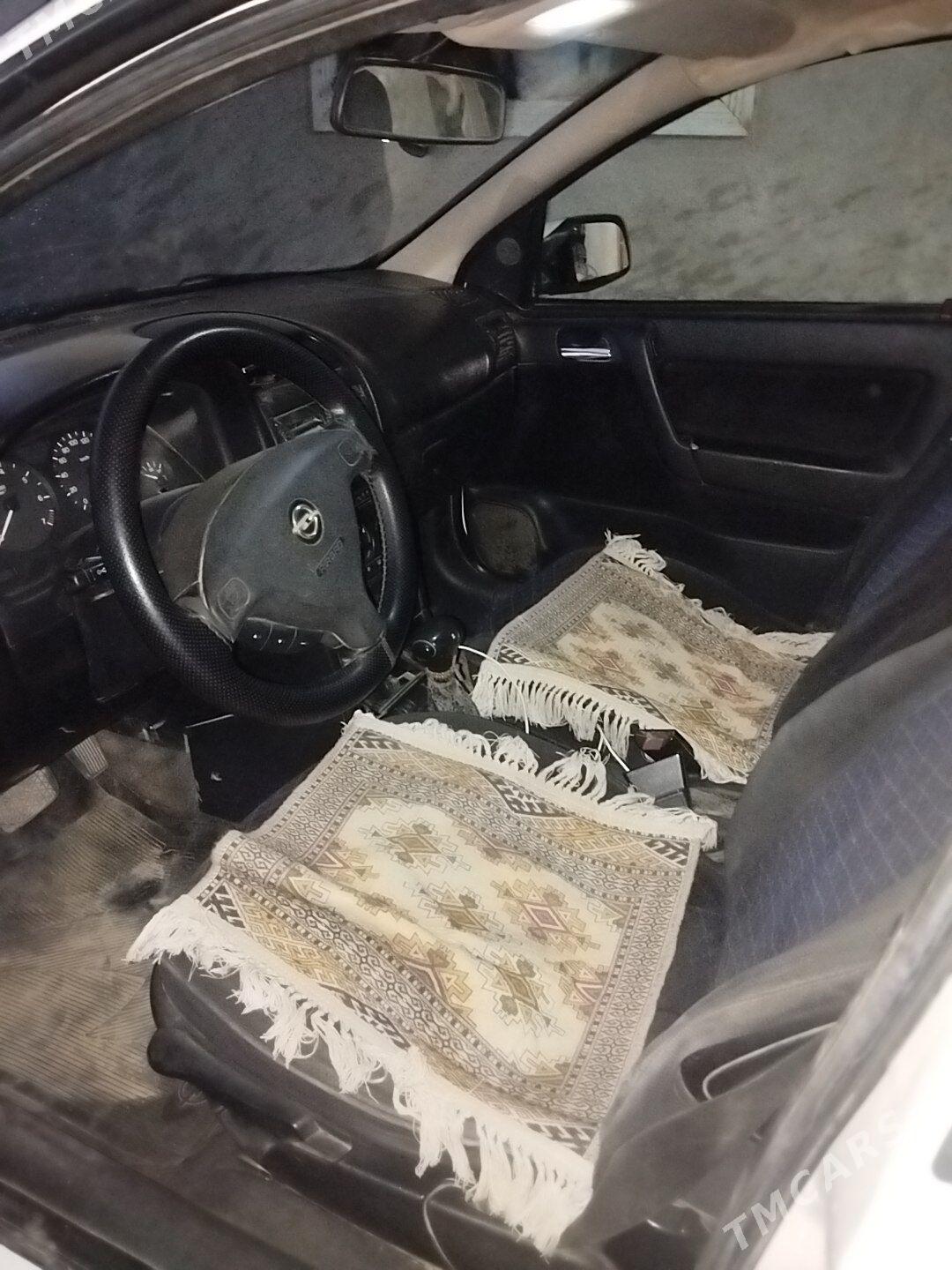 Opel Astra 2000 - 70 000 TMT - Ходжамбаз - img 3