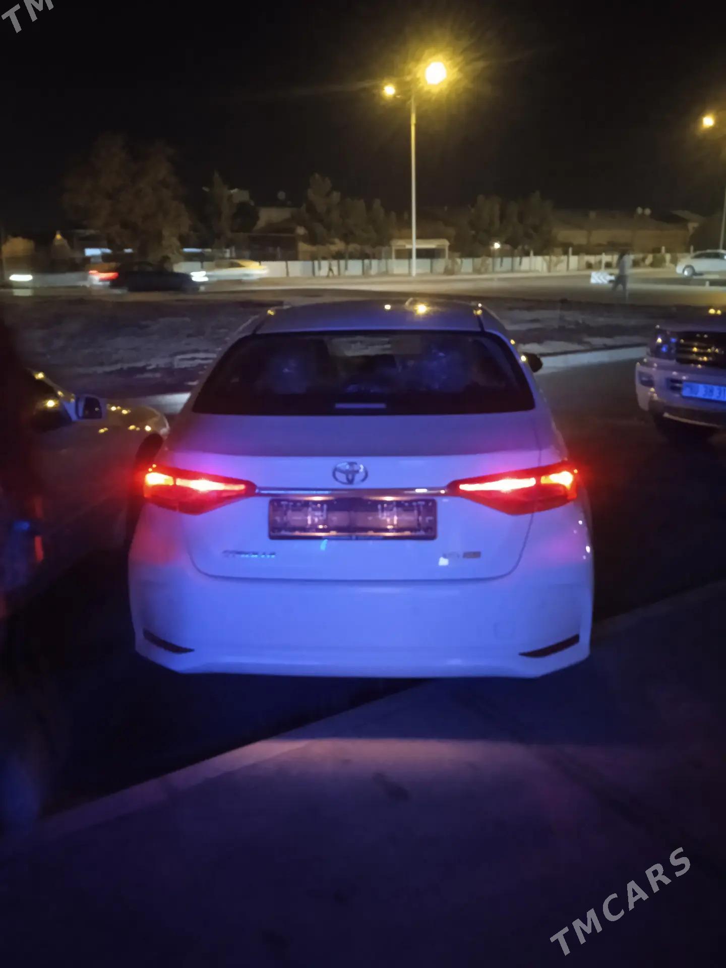 Toyota Corolla 2023 - 310 000 TMT - Туркменабат - img 4