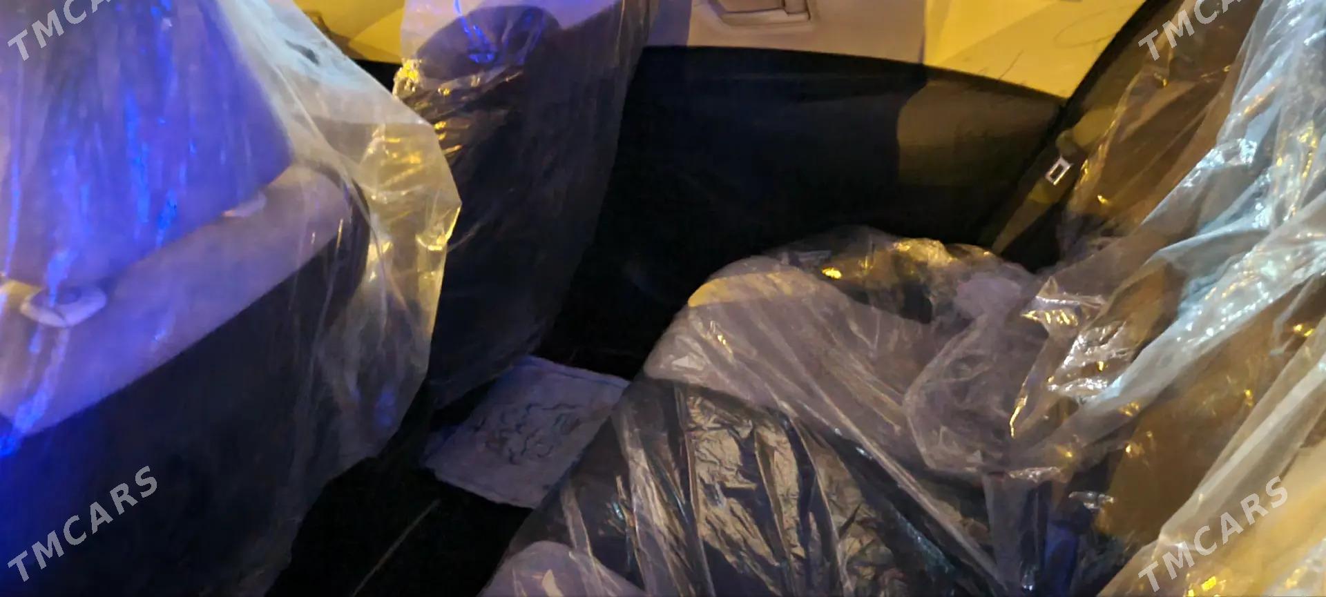 Toyota Corolla 2023 - 310 000 TMT - Туркменабат - img 8