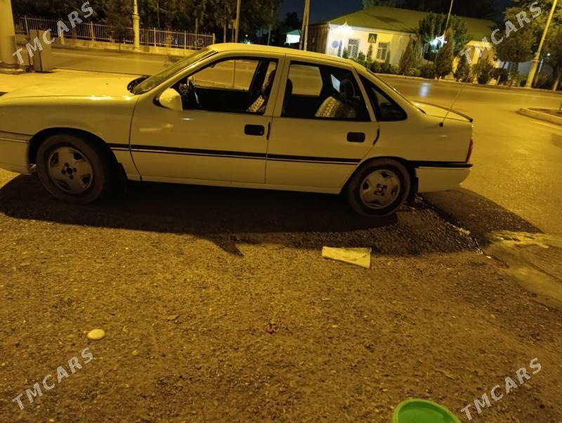 Opel Vectra 1991 - 34 000 TMT - Hitrowka - img 4