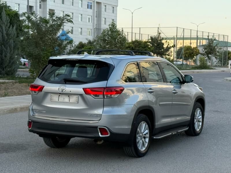 Toyota Highlander 2019 - 412 000 TMT - Ашхабад - img 3