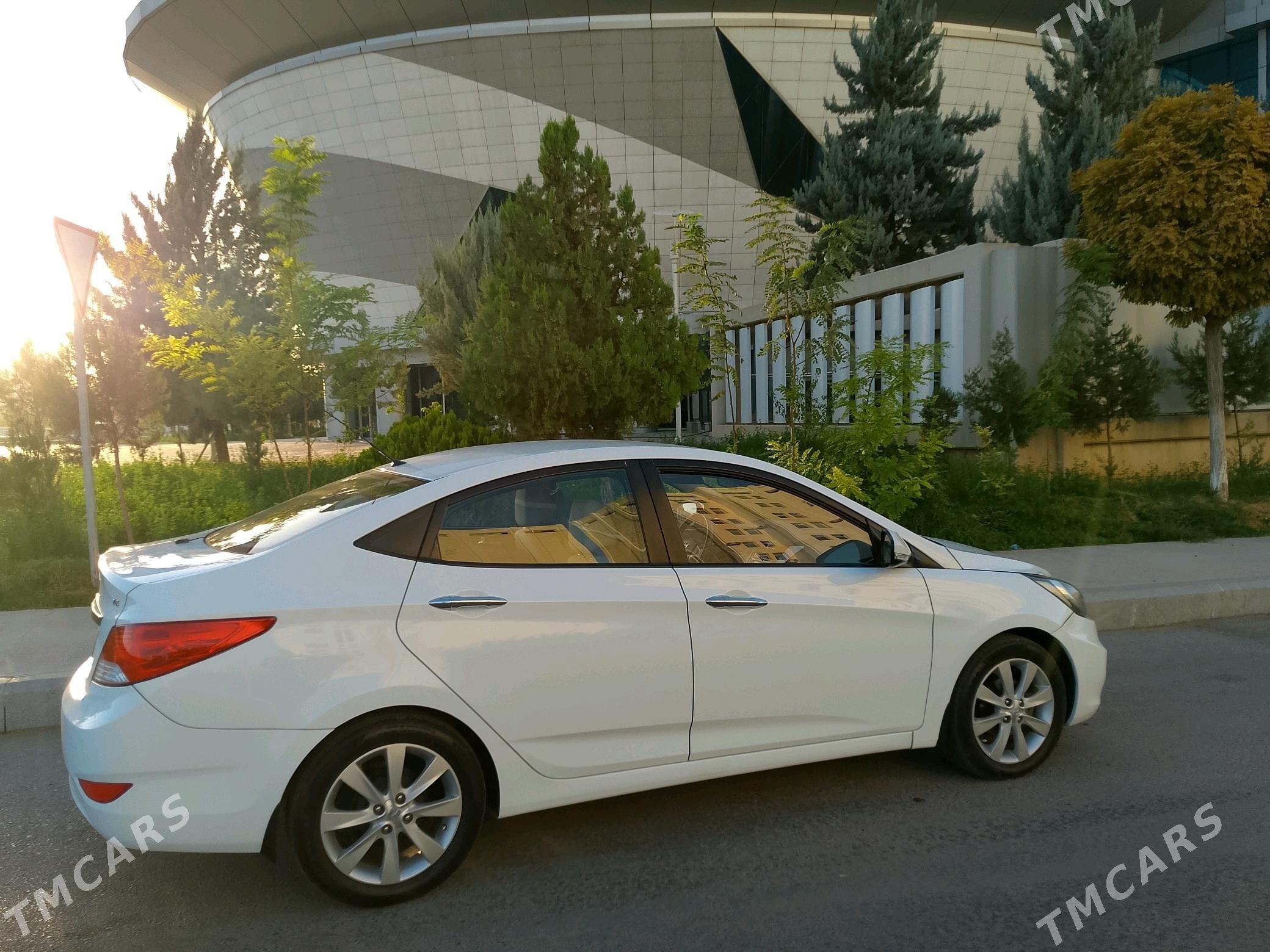 Hyundai Accent 2014 - 160 000 TMT - Ашхабад - img 4