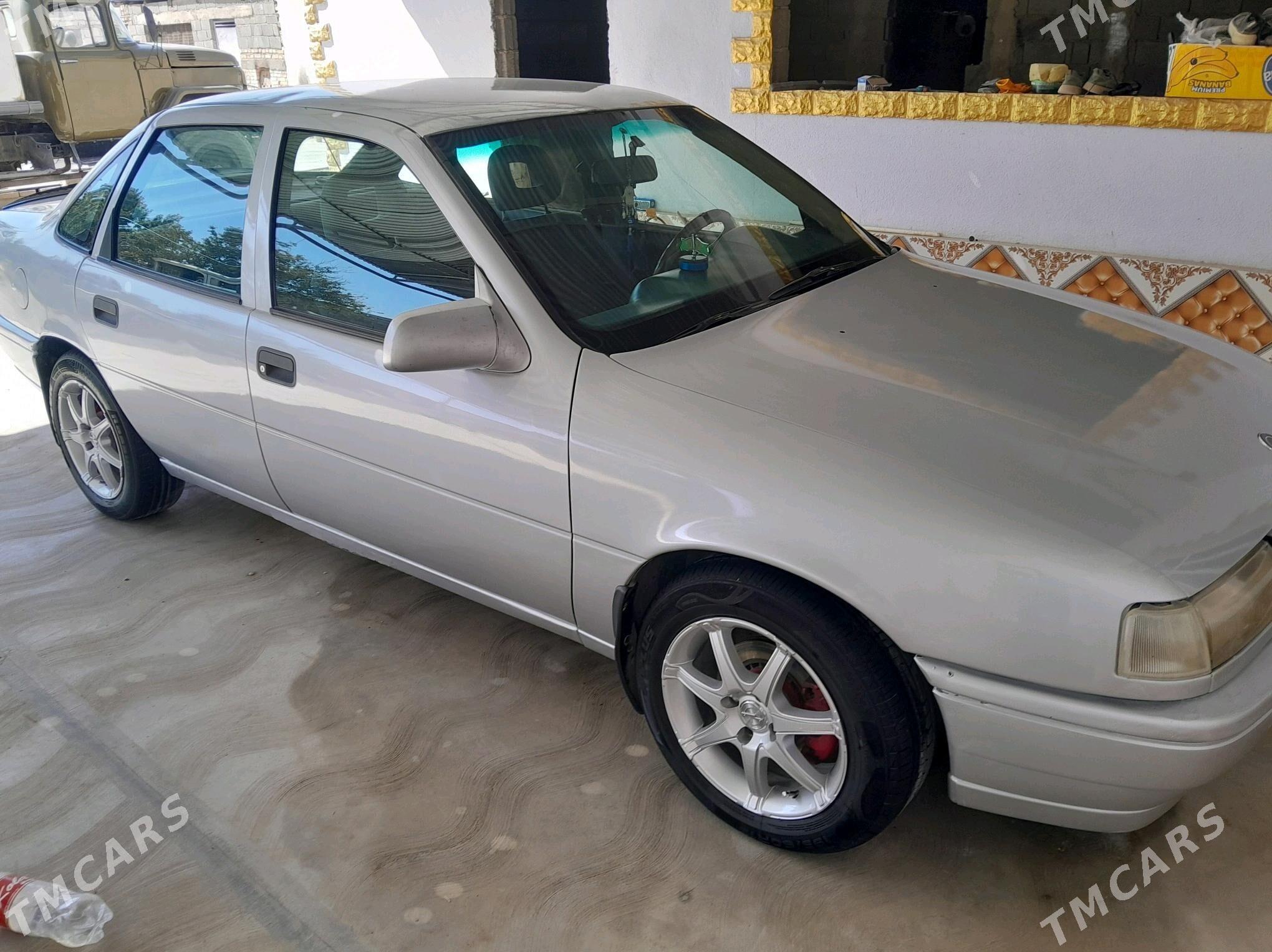 Opel Vectra 1991 - 38 000 TMT - Kaka - img 4