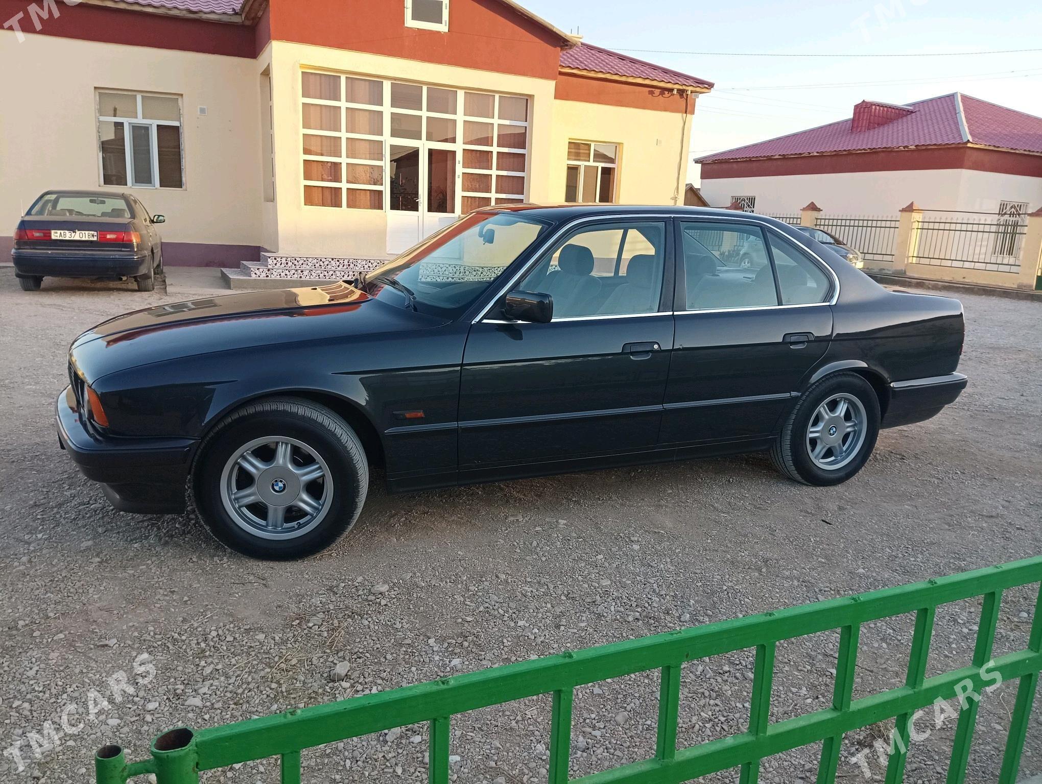 BMW E34 1994 - 80 000 TMT - Балканабат - img 2