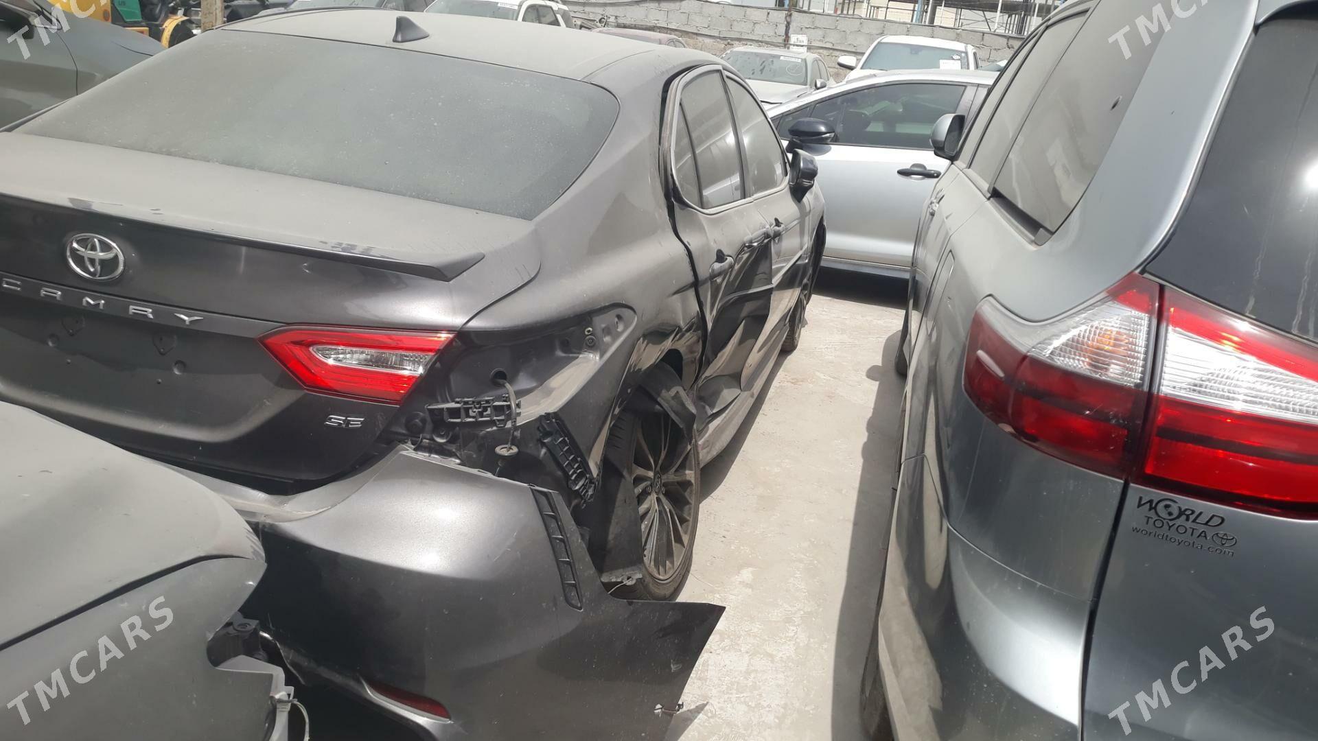 Toyota Camry 2020 - 290 000 TMT - Baýramaly - img 3