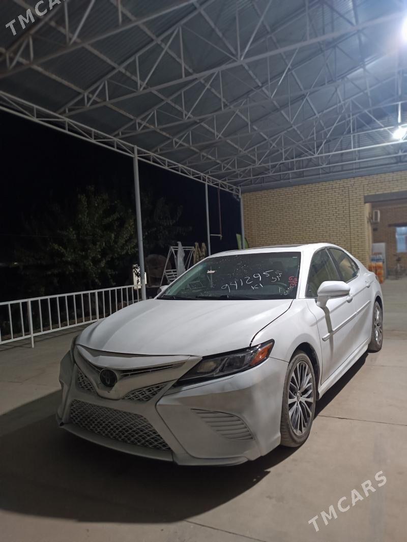 Toyota Camry 2020 - 290 000 TMT - Baýramaly - img 8