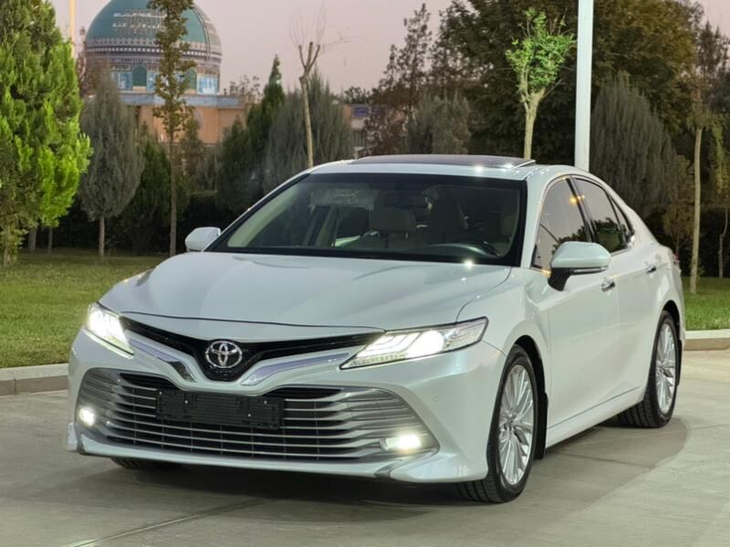 Toyota Camry 2018 - 440 000 TMT - Ашхабад - img 4
