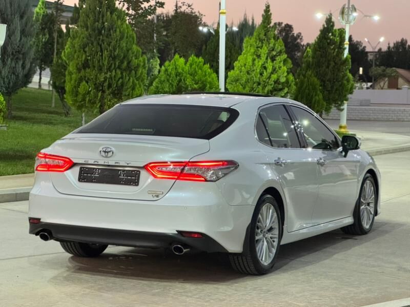 Toyota Camry 2018 - 440 000 TMT - Ашхабад - img 2