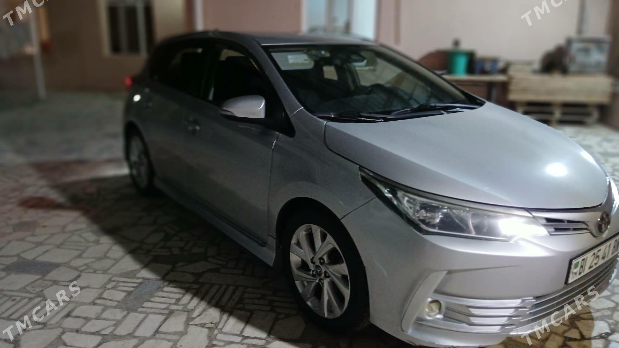 Toyota Corolla iM 2016 - 200 000 TMT - Туркменбаши - img 5