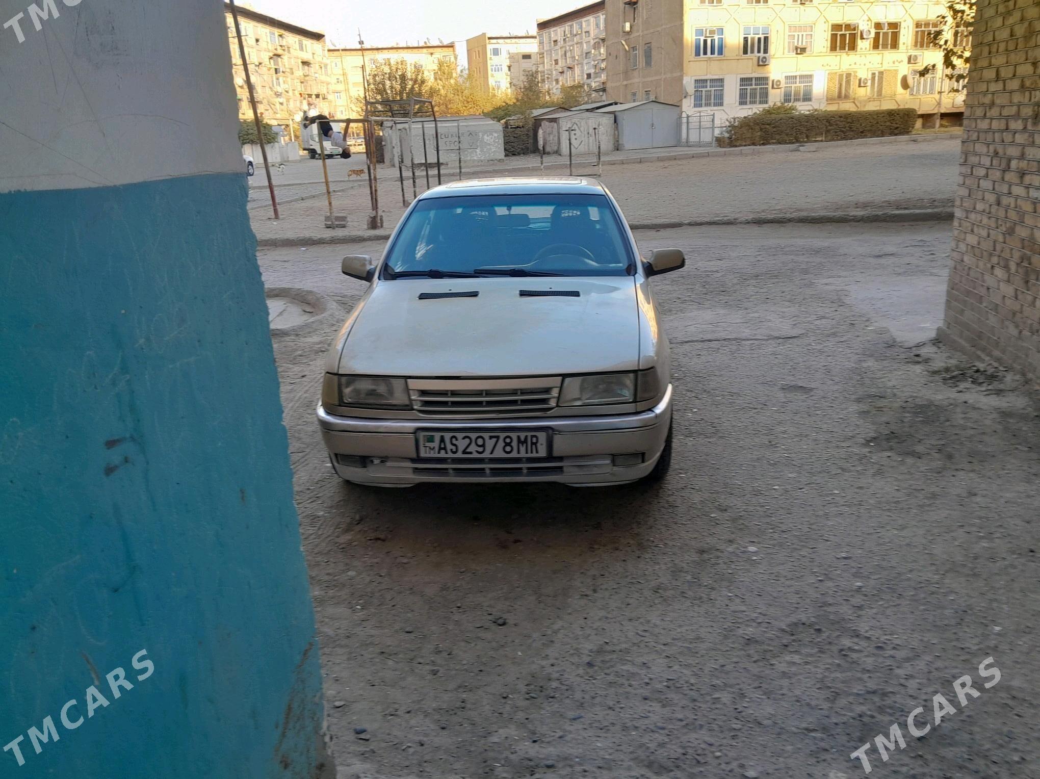 Opel Vectra 1990 - 45 000 TMT - Mary - img 2