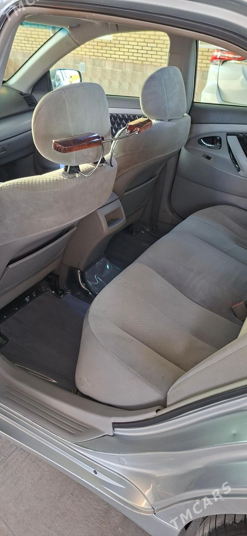 Toyota Camry 2007 - 148 000 TMT - Серахс - img 3