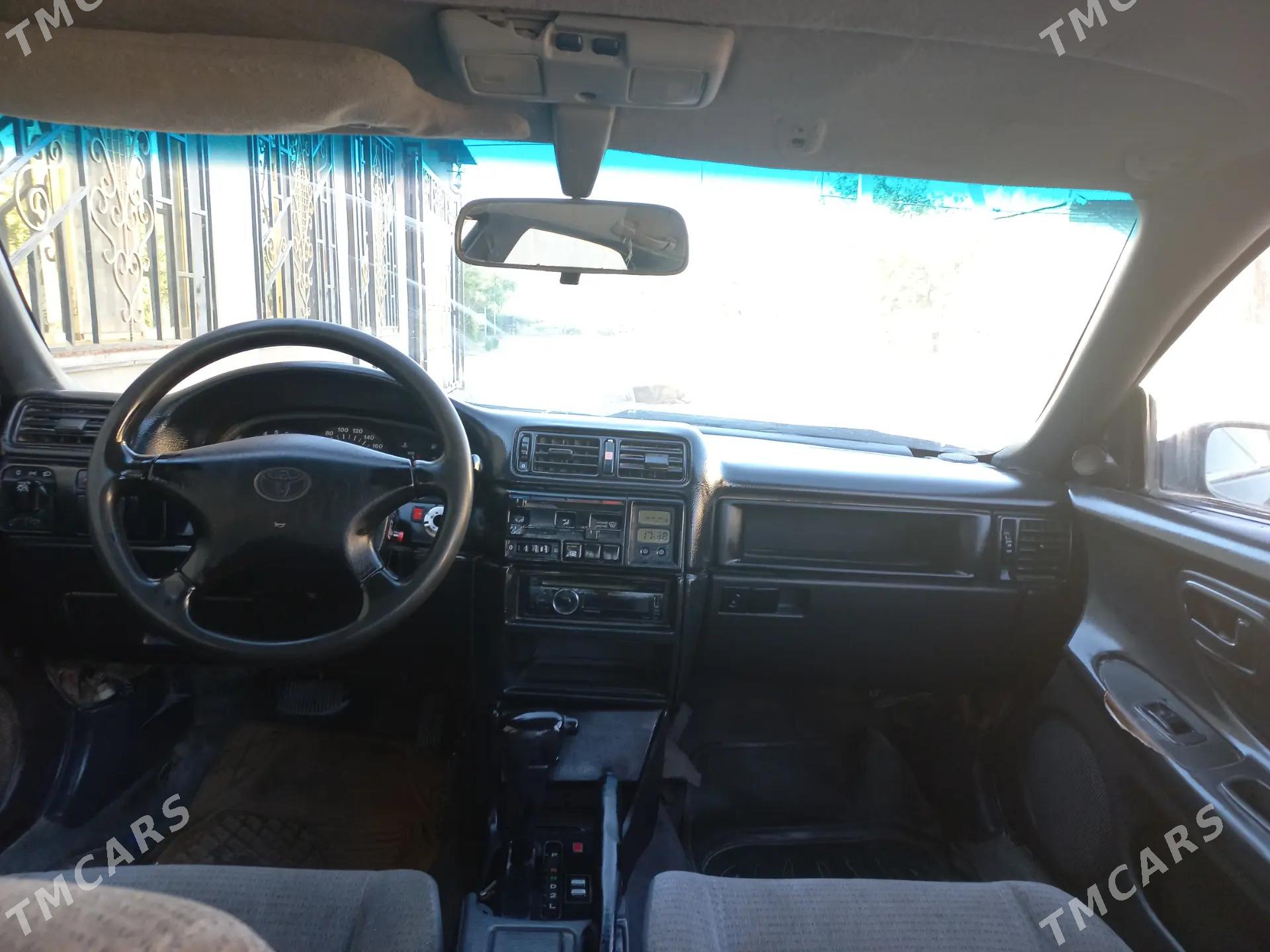 Toyota Carina 1993 - 35 000 TMT - Dänew - img 2