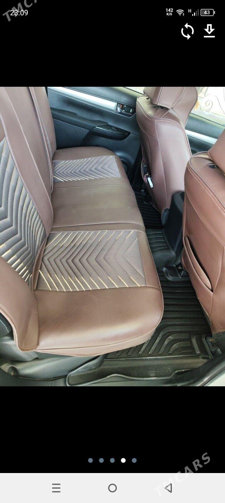 Toyota Hilux 2022 - 570 000 TMT - Балканабат - img 2