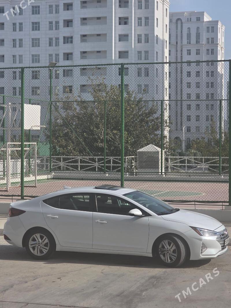 Hyundai Elantra 2019 - 241 000 TMT - ул. Подвойского (Битарап Туркменистан шаёлы) - img 2