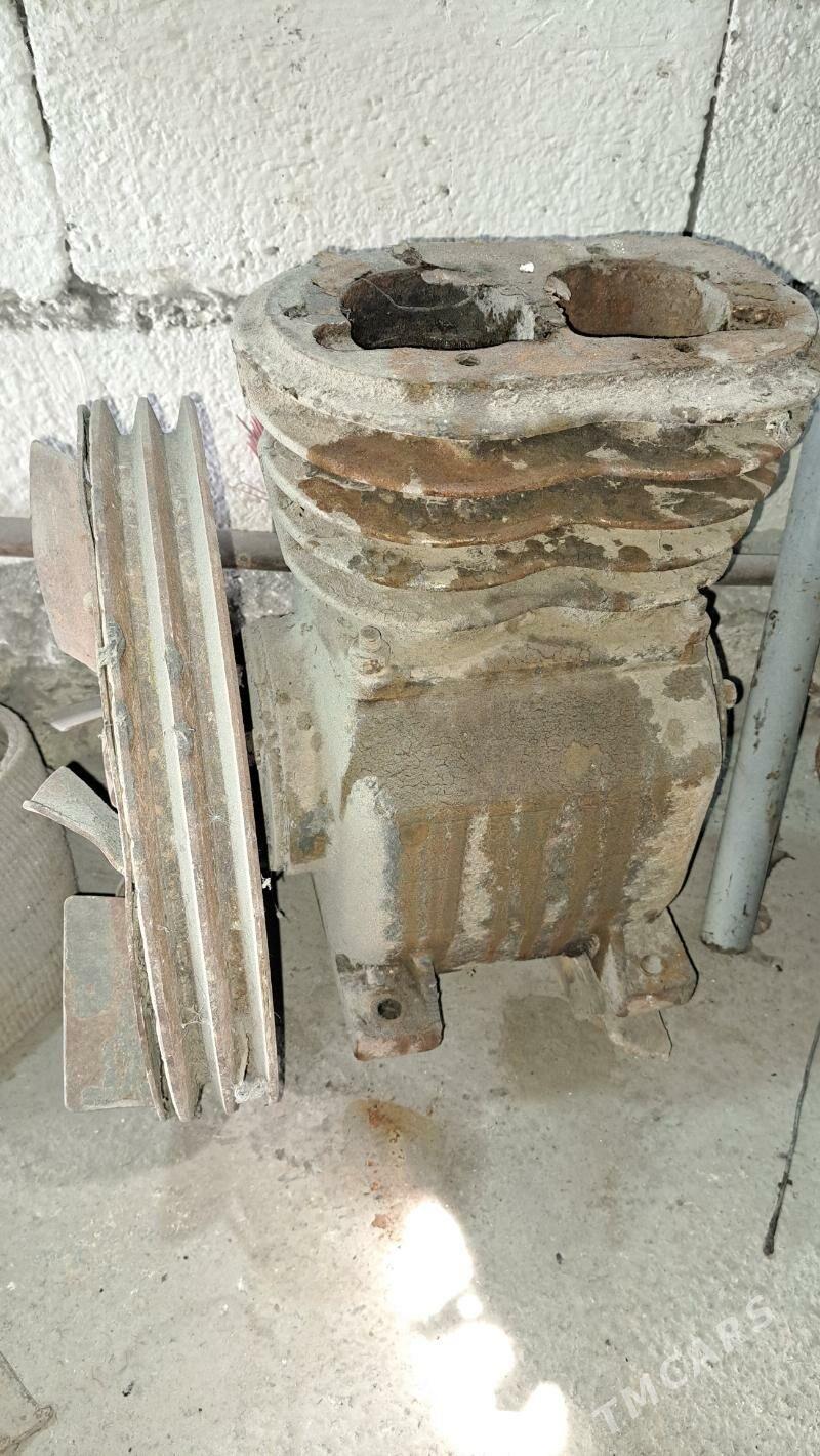 kompuresor - Бузмеин - img 2