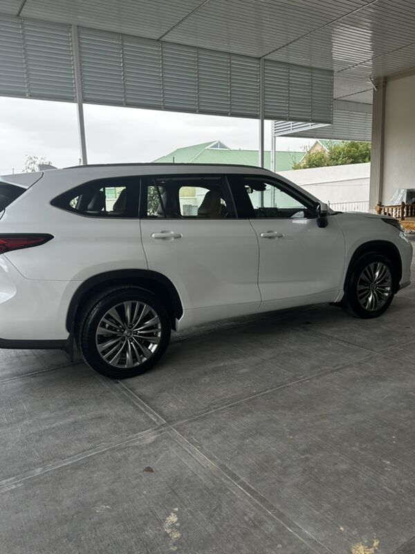 Toyota Highlander 2020 - 625 000 TMT - Aşgabat - img 10