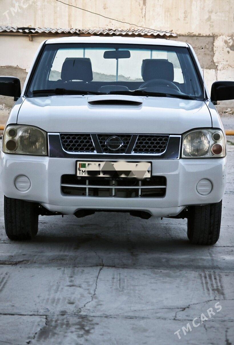 Nissan Navara 2001 - 95 000 TMT - Яшлык - img 3