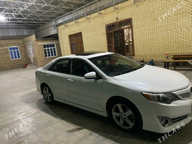 Toyota Camry 2013 - 220 000 TMT - Мары - img 5