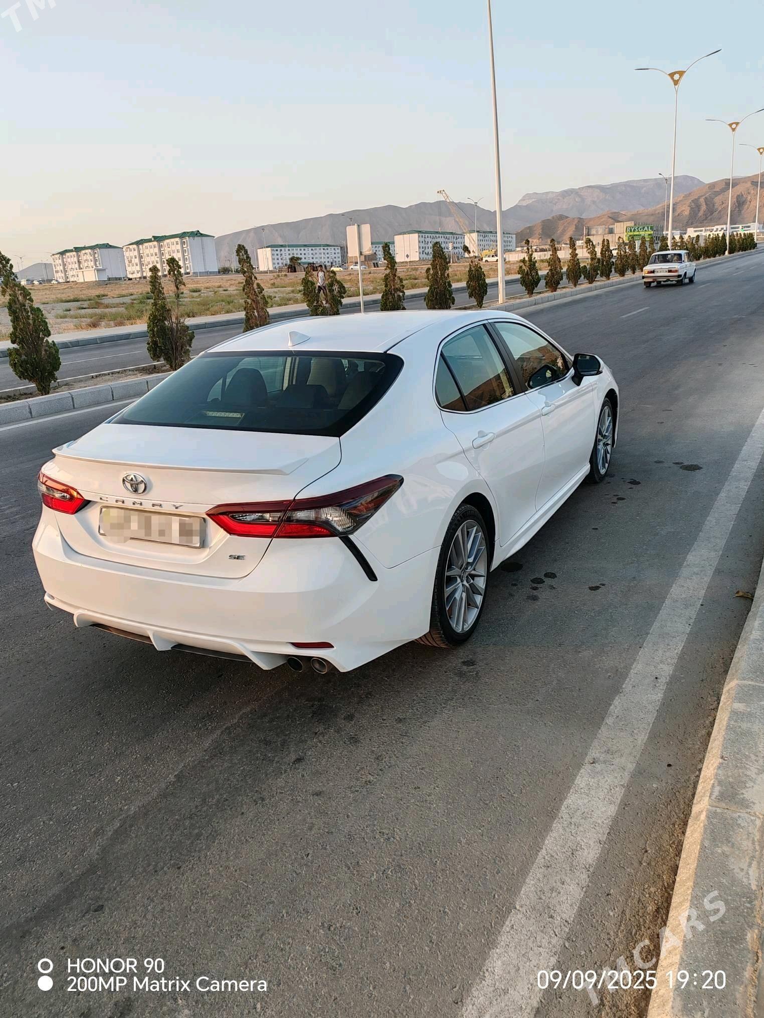 Toyota Camry 2021 - 305 000 TMT - Балканабат - img 3