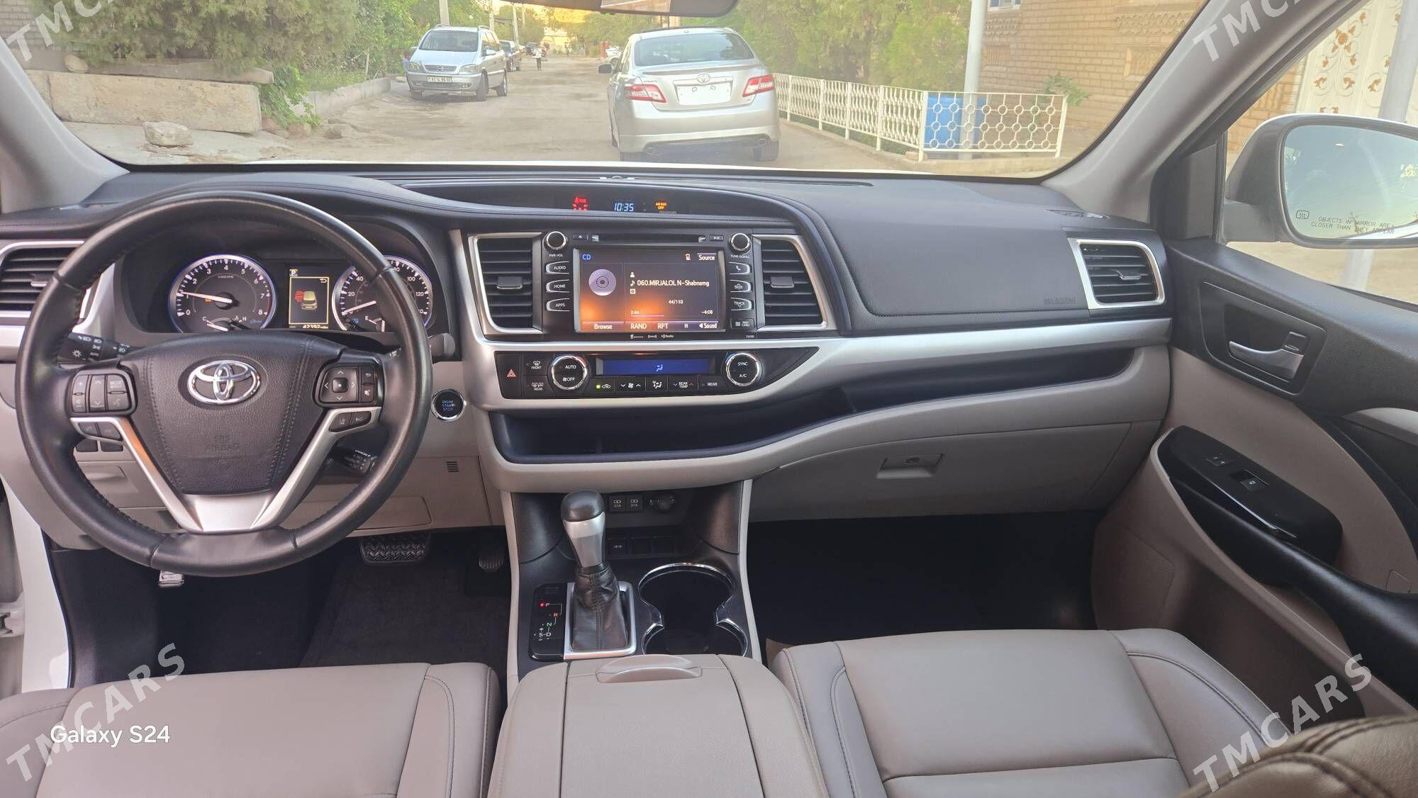 Toyota Highlander 2019 - 540 000 TMT - Дашогуз - img 10