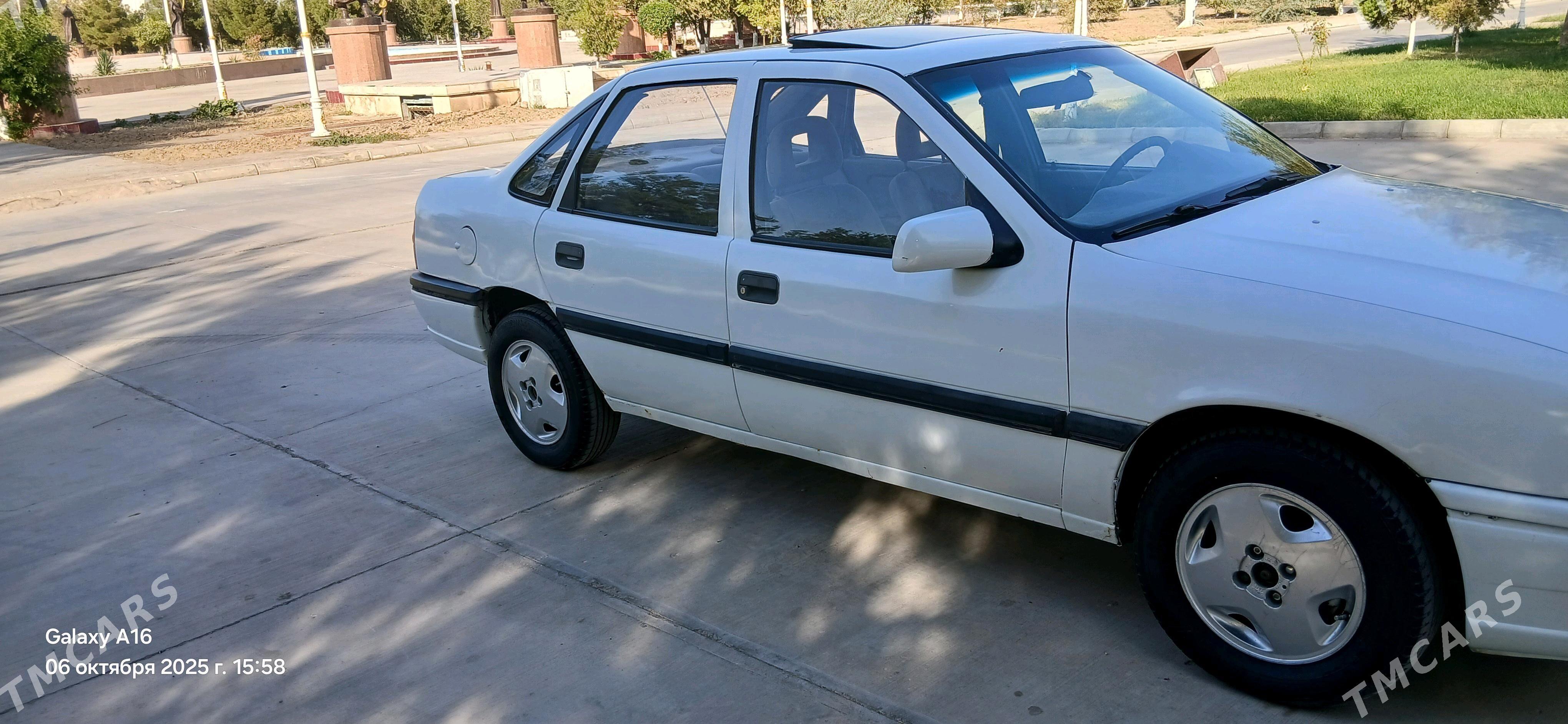 Opel Vectra 1989 - 25 000 TMT - Туркменабат - img 4