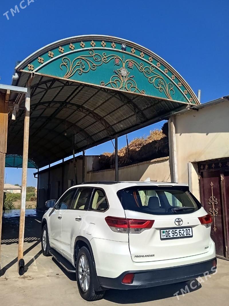 Toyota Highlander 2019 - 495 000 TMT - Гурбансолтан Едже - img 10