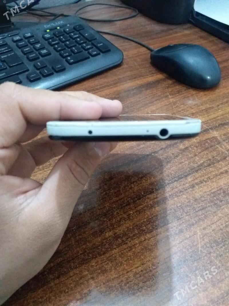 Samsung S4 - Türkmenabat - img 6
