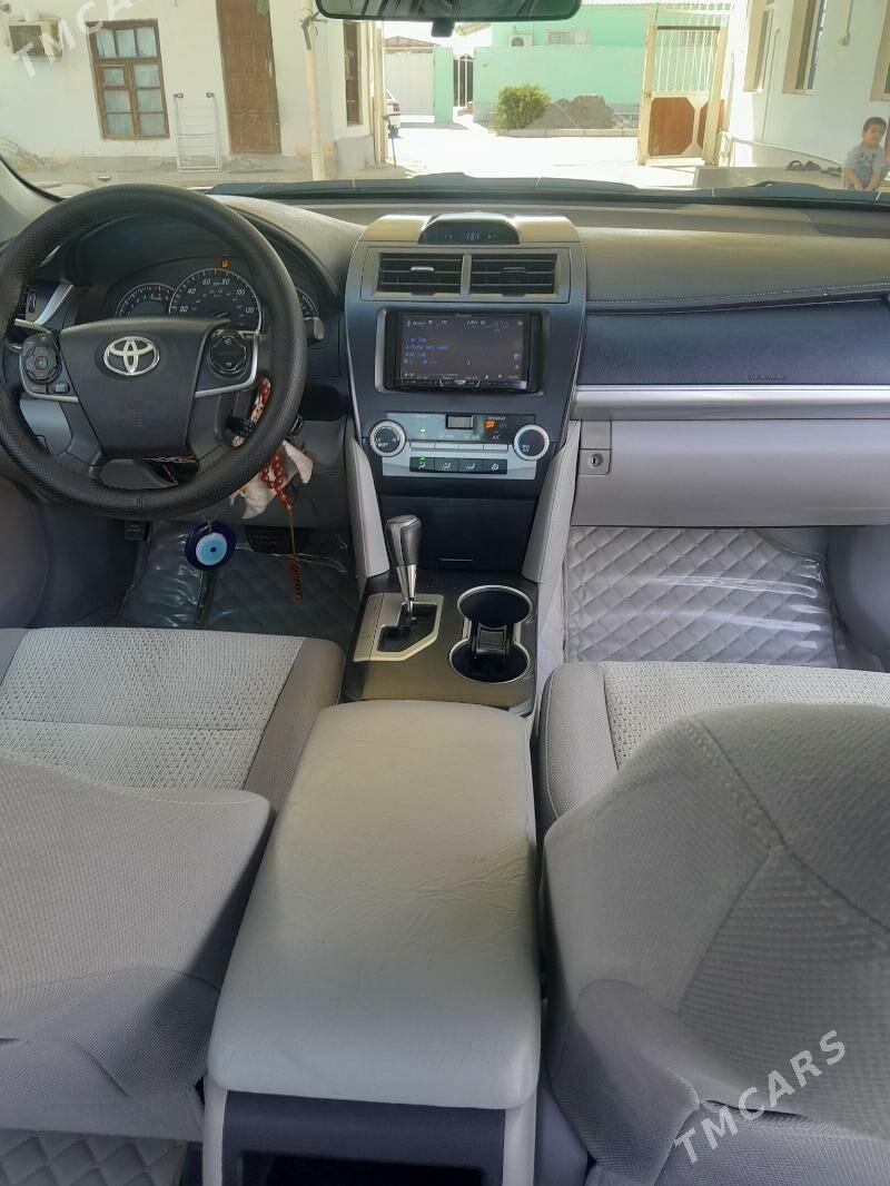 Toyota Camry 2012 - 220 000 TMT - Бузмеин - img 5