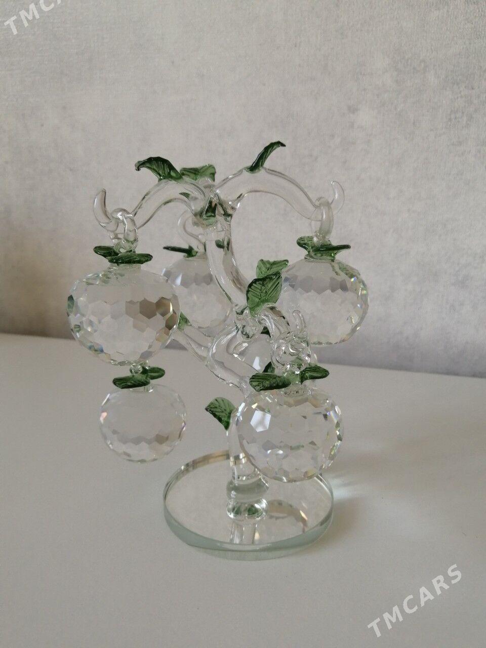 Дерево с яблоками - Гаудан "А" - img 1