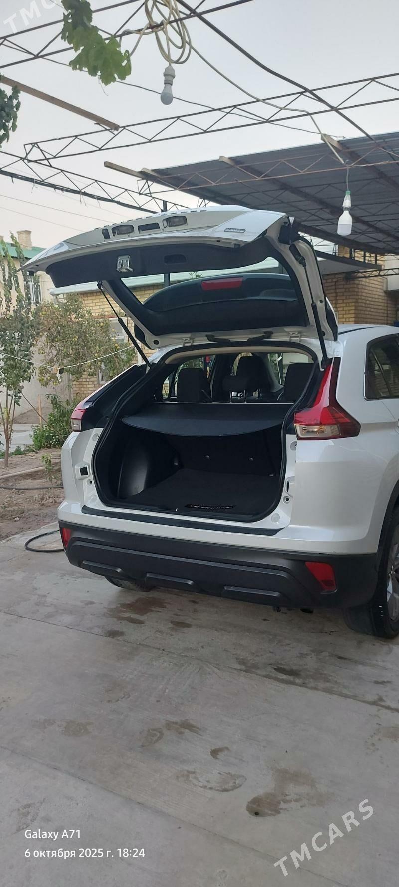 Mitsubishi Eclipse Cross 2021 - 340 000 TMT - Türkmenabat - img 5