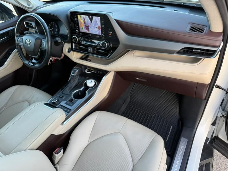 Toyota Highlander 2021 - 668 000 TMT - Ашхабад - img 2