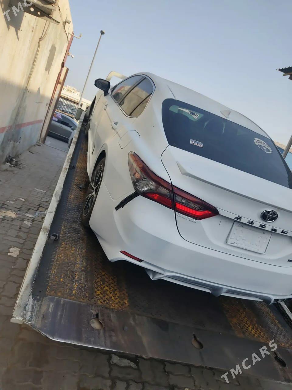 Toyota Camry 2021 - 240 000 TMT - Мары - img 3
