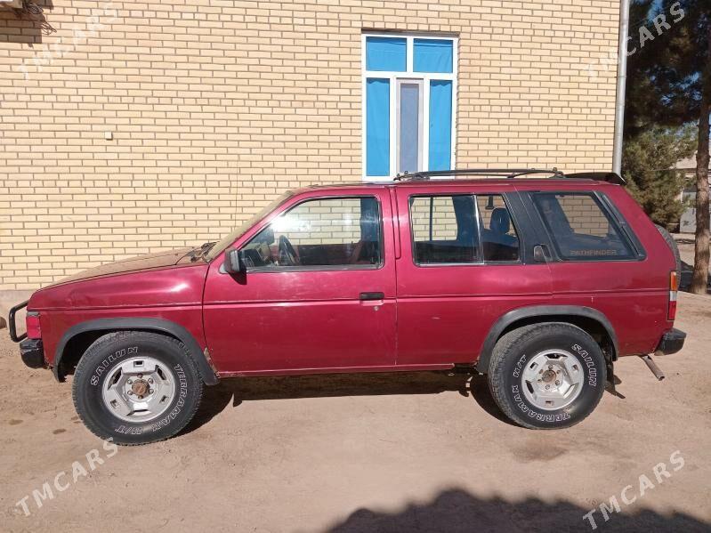 Nissan Pathfinder 1992 - 20 000 TMT - Сакарчага - img 1