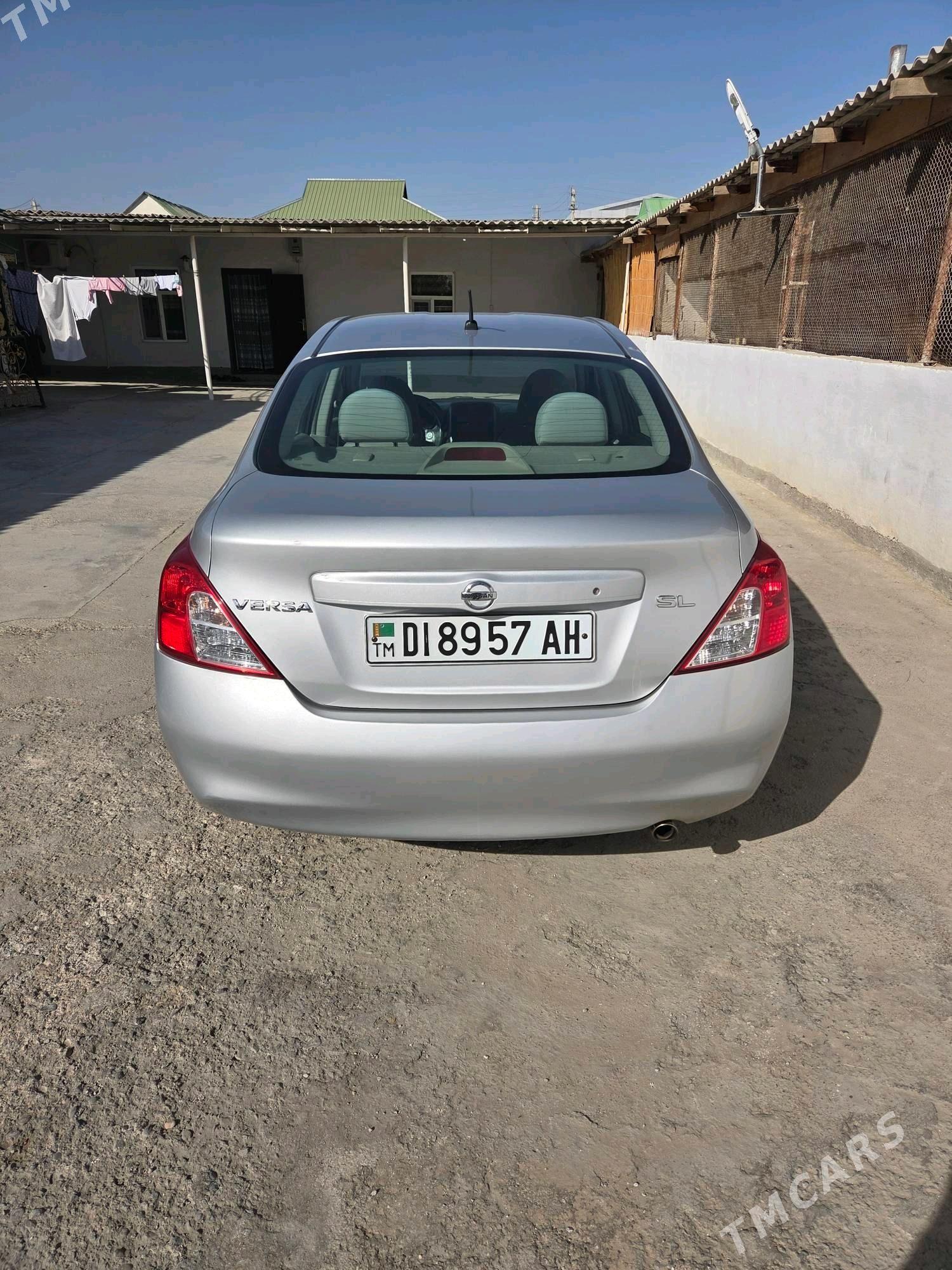 Nissan Versa 2011 - 105 000 TMT - Анев - img 2