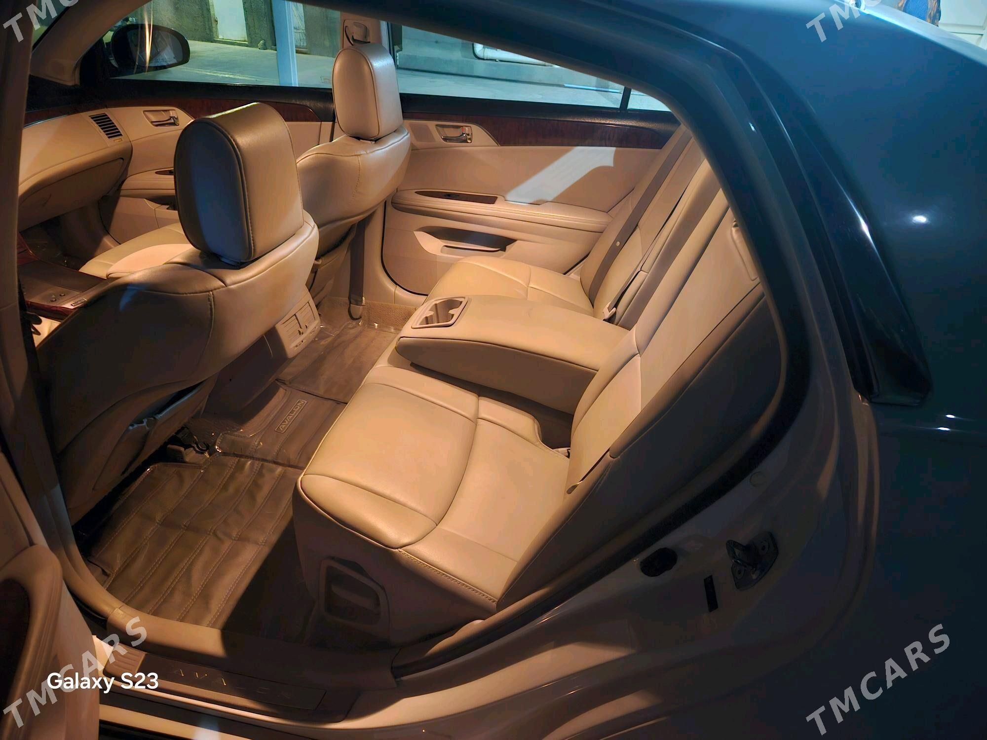 Toyota Avalon 2011 - 325 000 TMT - Гызыларбат - img 3
