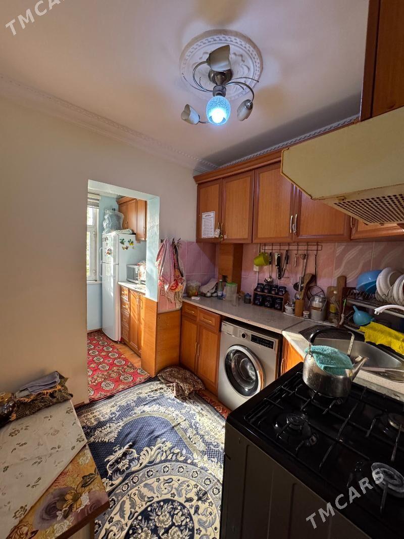 11mkr 2etaj 2kom razdelni - Ашхабад - img 9