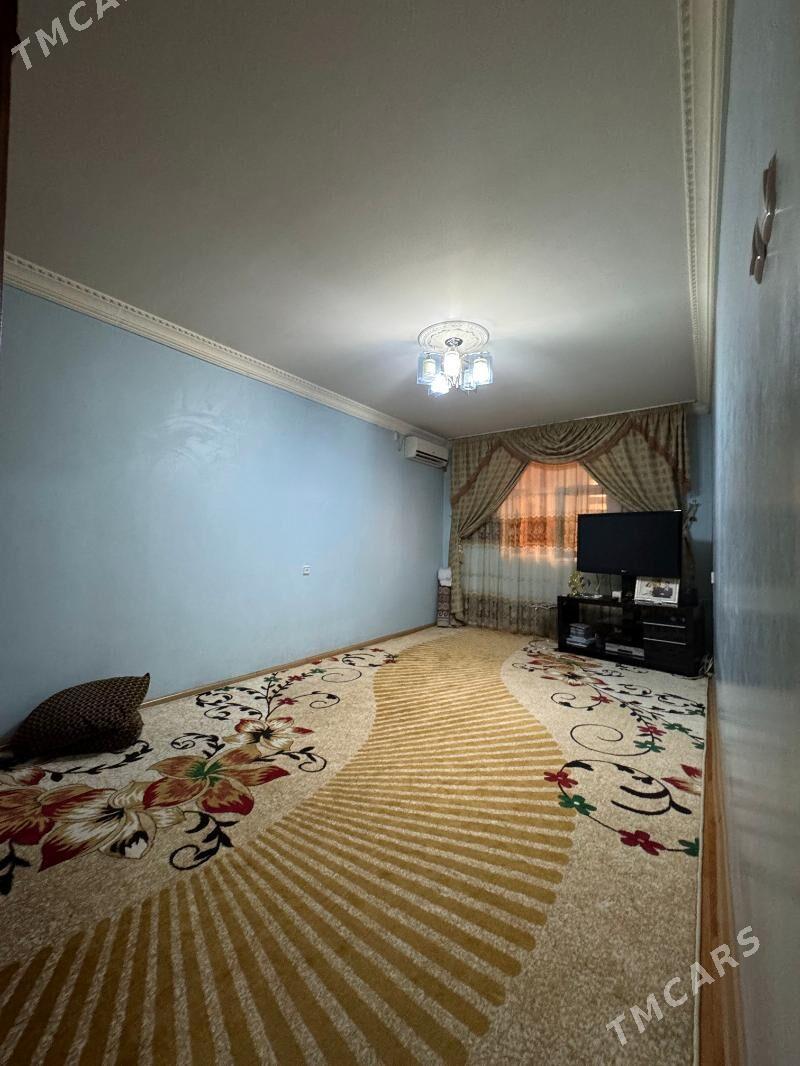 11mkr 2etaj 2kom razdelni - Ашхабад - img 1