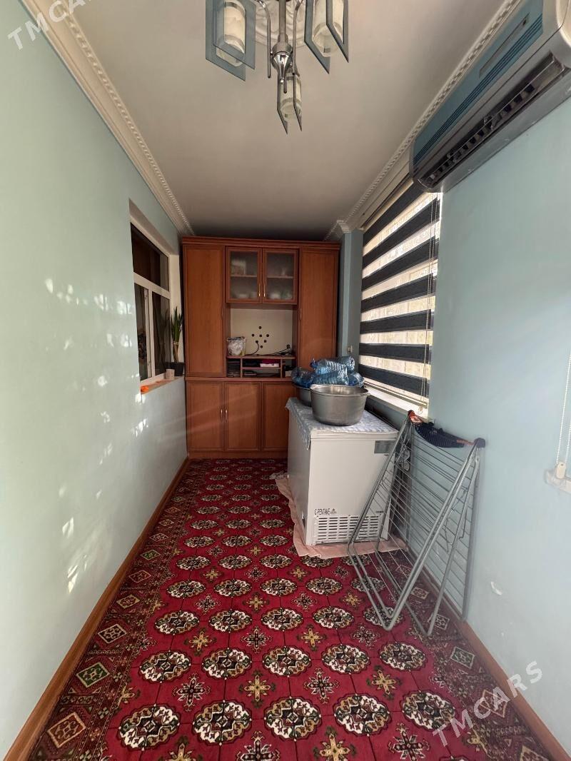 11mkr 2etaj 2kom razdelni - Ашхабад - img 4