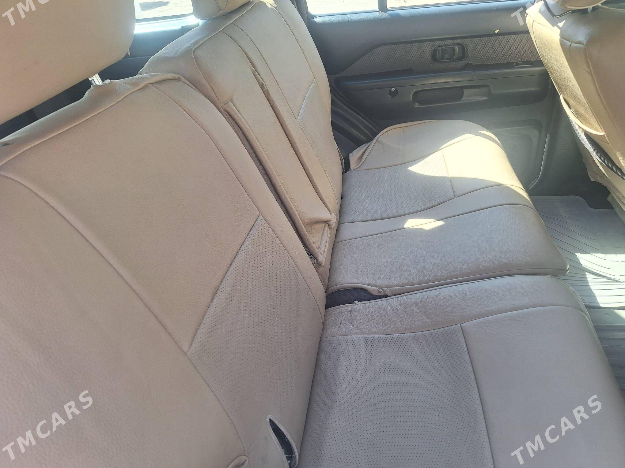 Nissan Pathfinder 2001 - 115 000 TMT - Kaka - img 2