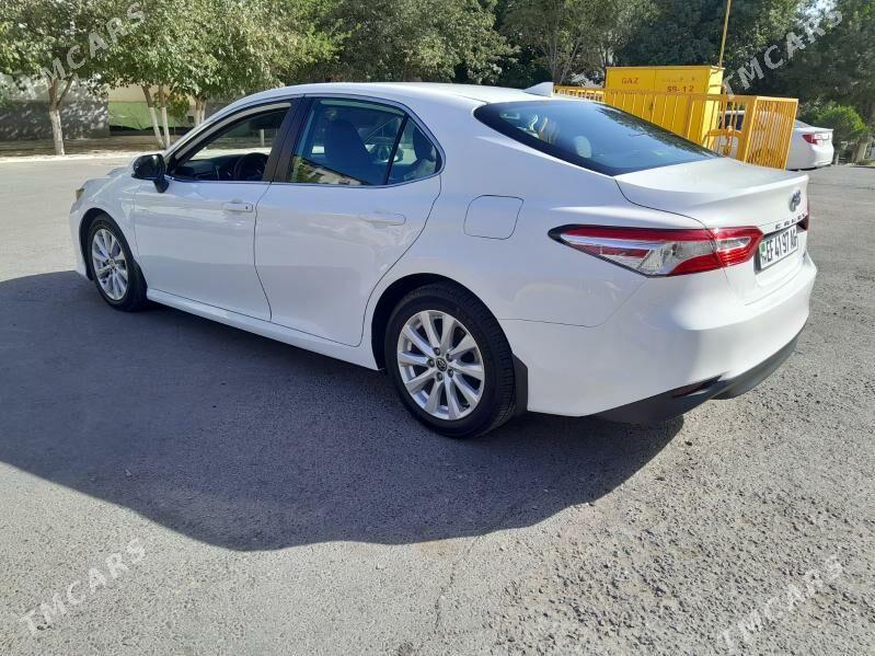 Toyota Camry 2020 - 320 000 TMT - Aşgabat - img 4