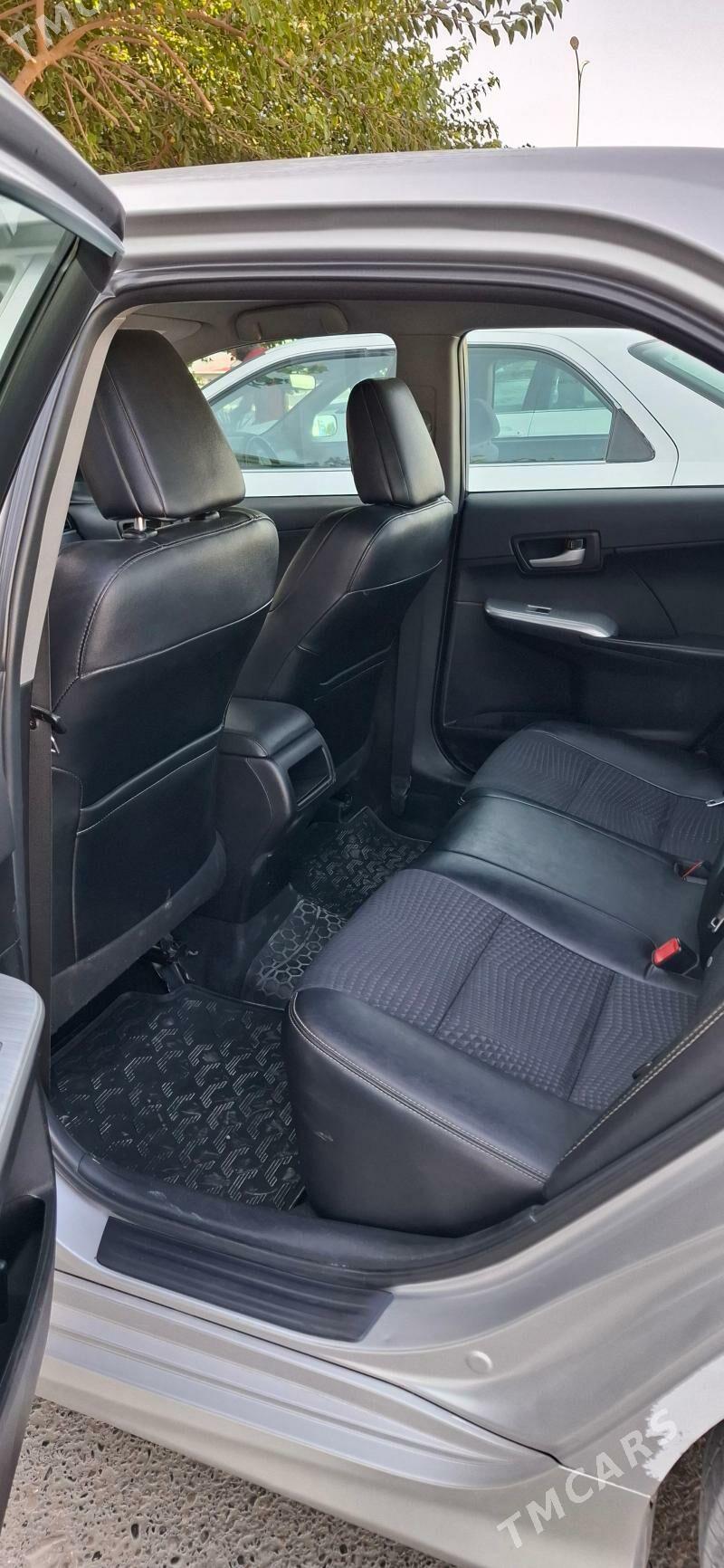 Toyota Camry 2014 - 230 000 TMT - Мары - img 3