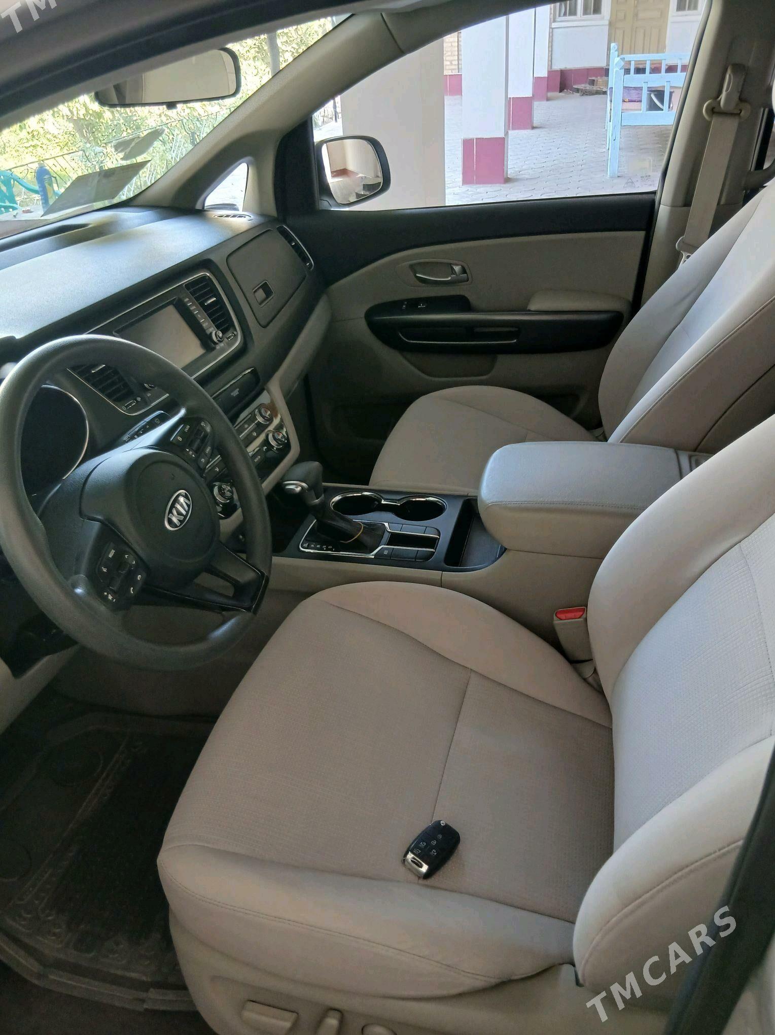 Kia Sedona 2020 - 305 000 TMT - Kerki - img 1