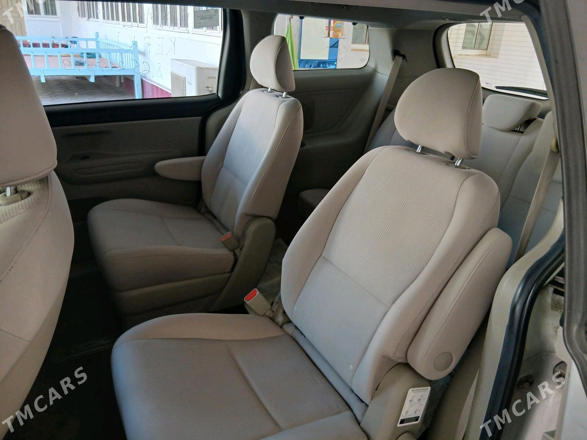 Kia Sedona 2020 - 305 000 TMT - Kerki - img 4