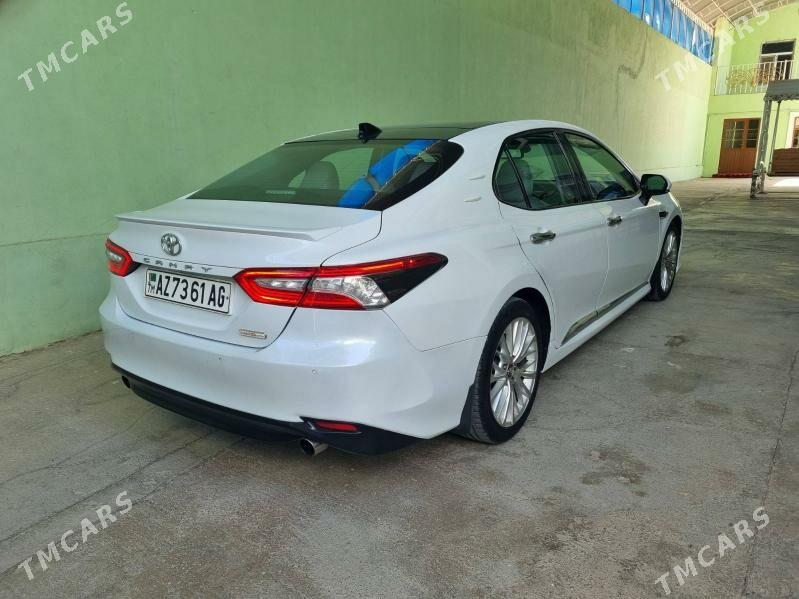 Toyota Camry 2018 - 390 000 TMT - Çoganly - img 2