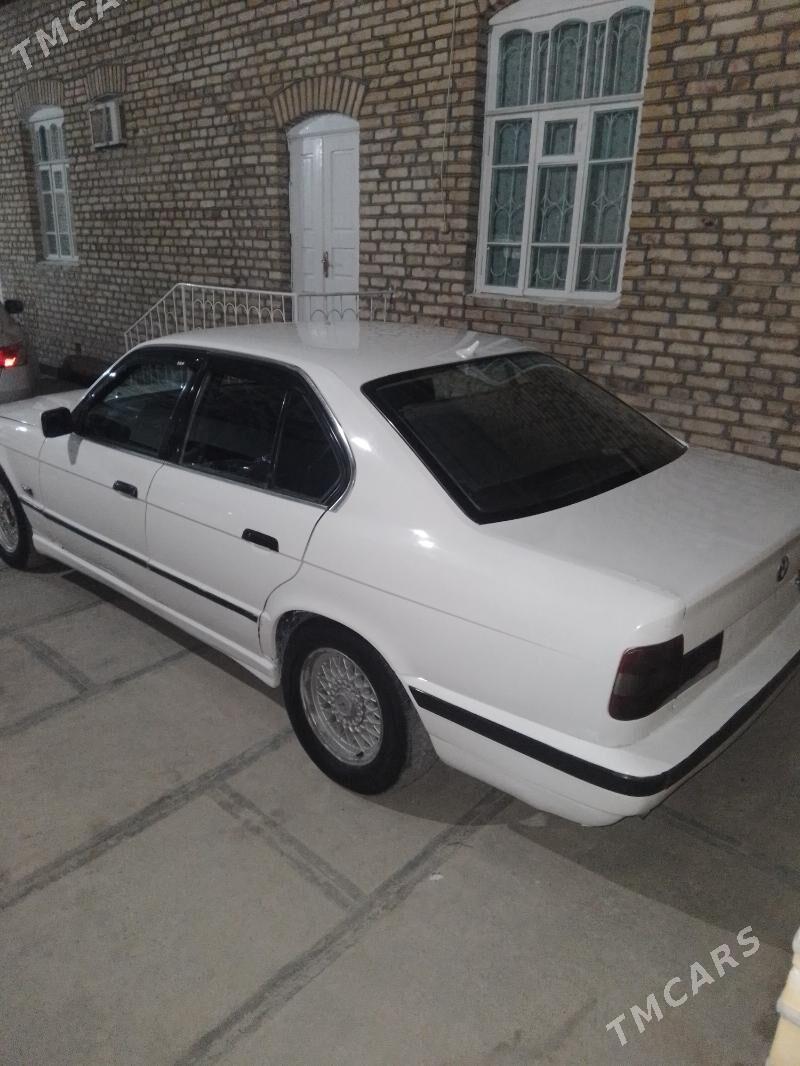 BMW 525 1990 - 42 000 TMT - Векильбазар - img 2