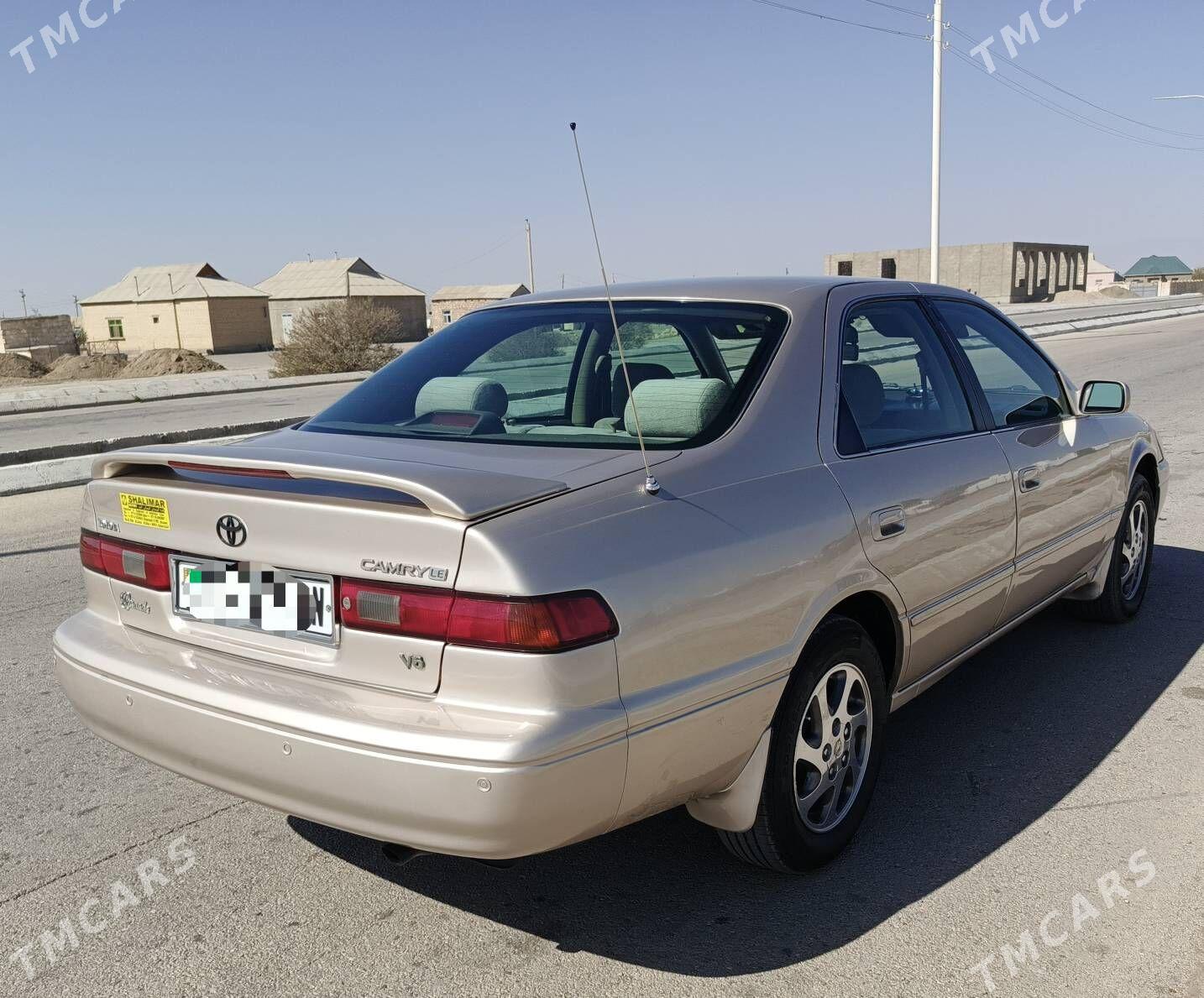 Toyota Camry 1997 - 129 000 TMT - Гумдаг - img 9
