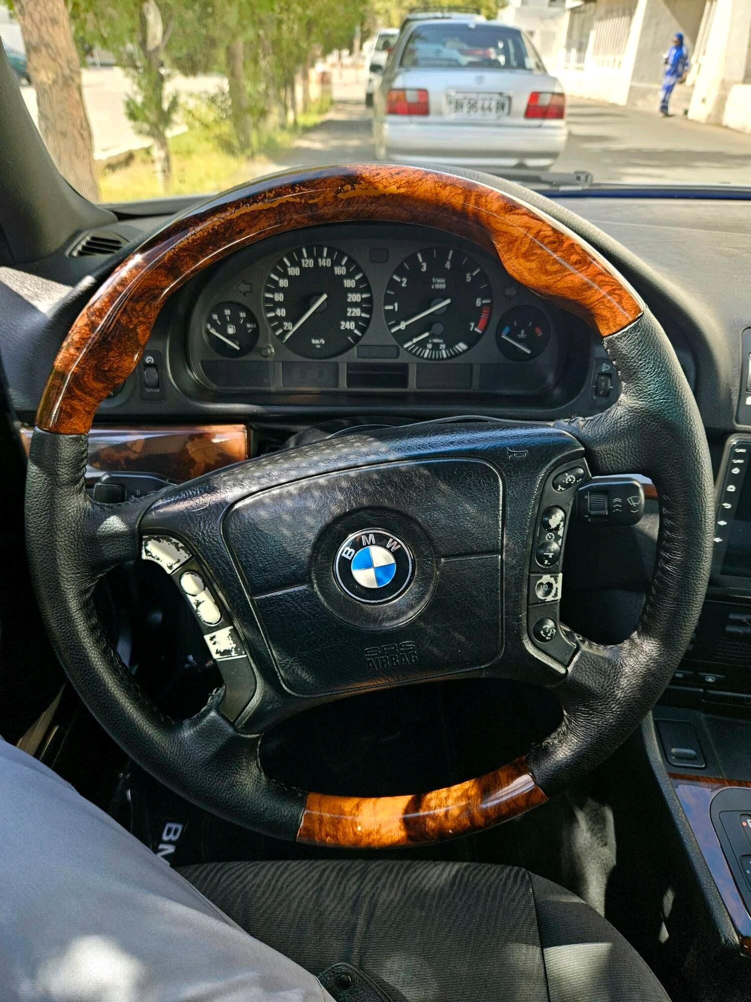 Rol / Rul BMW E39 500 TMT - Balkanabat - img 3